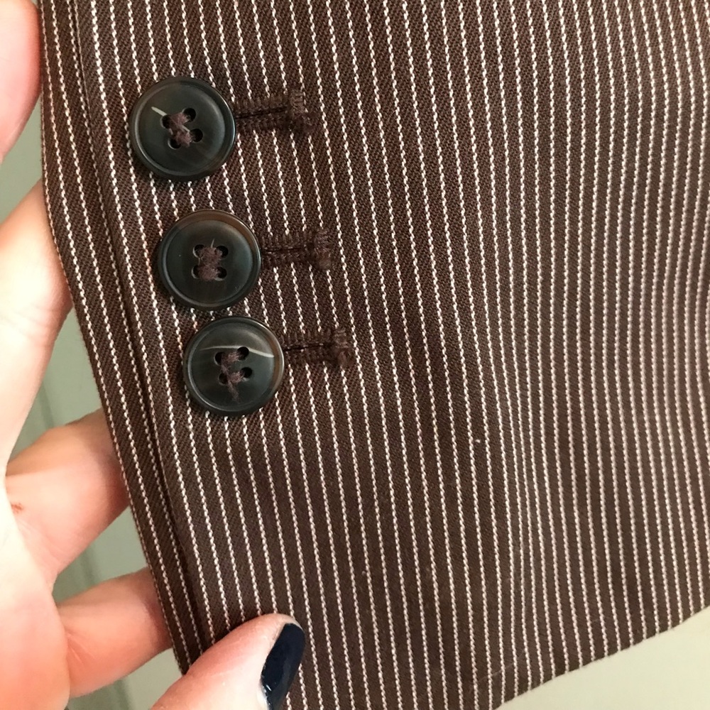 Vintage H&M brown & white pinstripe blazer - Picture 8 of 8